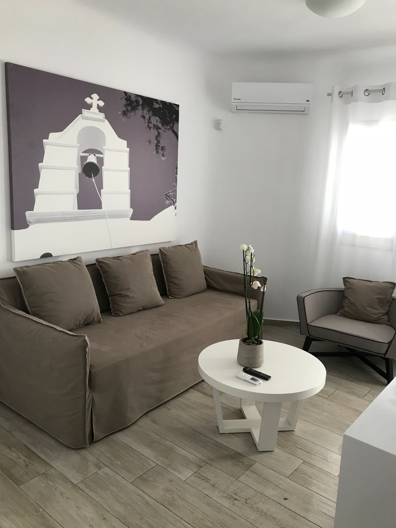 room-types-LIVINMYKON-DELCLA-0.jpg