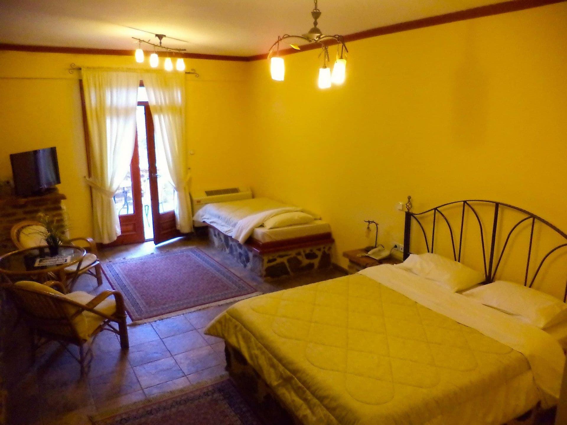 room-types-LOGGASH-TRIPLE-0.jpg