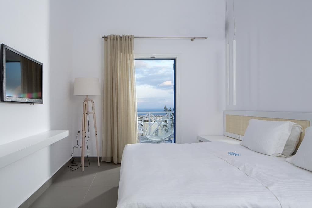room-types-LOIZOS-EXECR-0.jpg