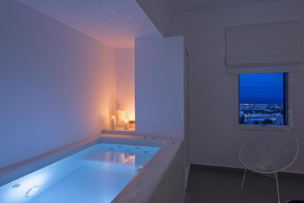 room-types-LOIZOS-HONEYM-0.jpg