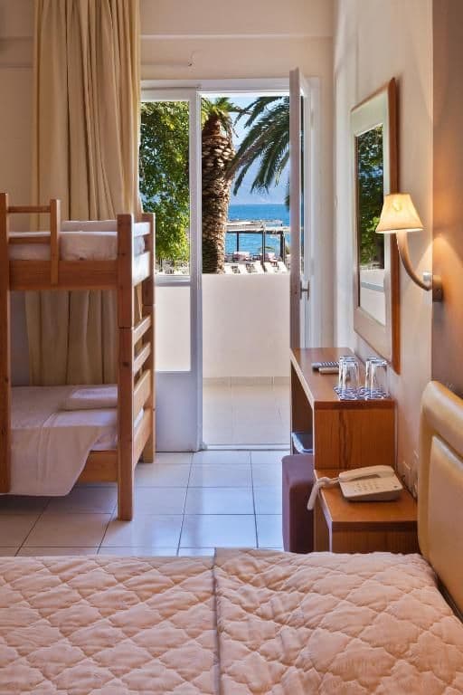 room-types-LONGBEACH-FRSV-0.jpg