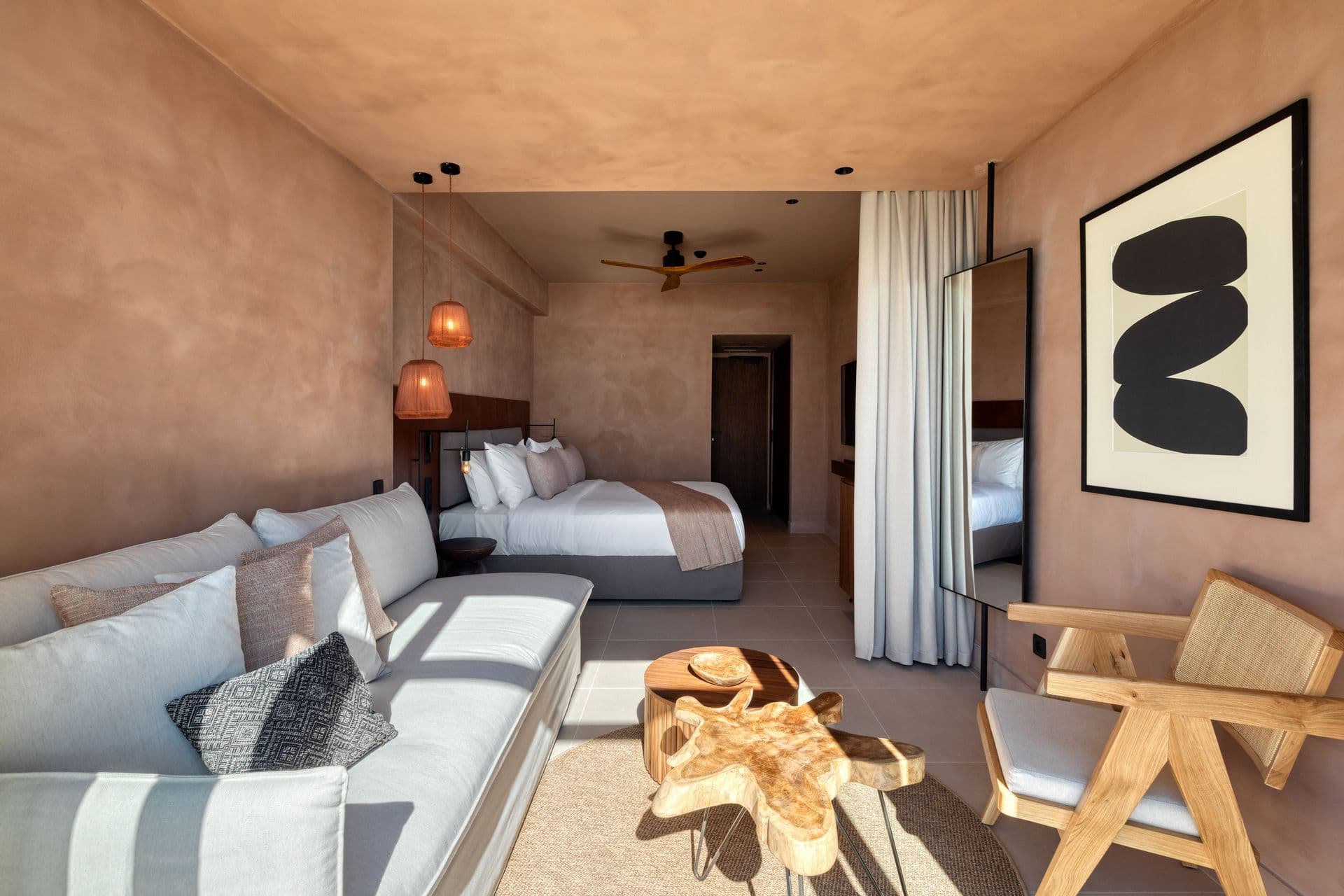room-types-LOUCOITI-HOPS-0.jpg