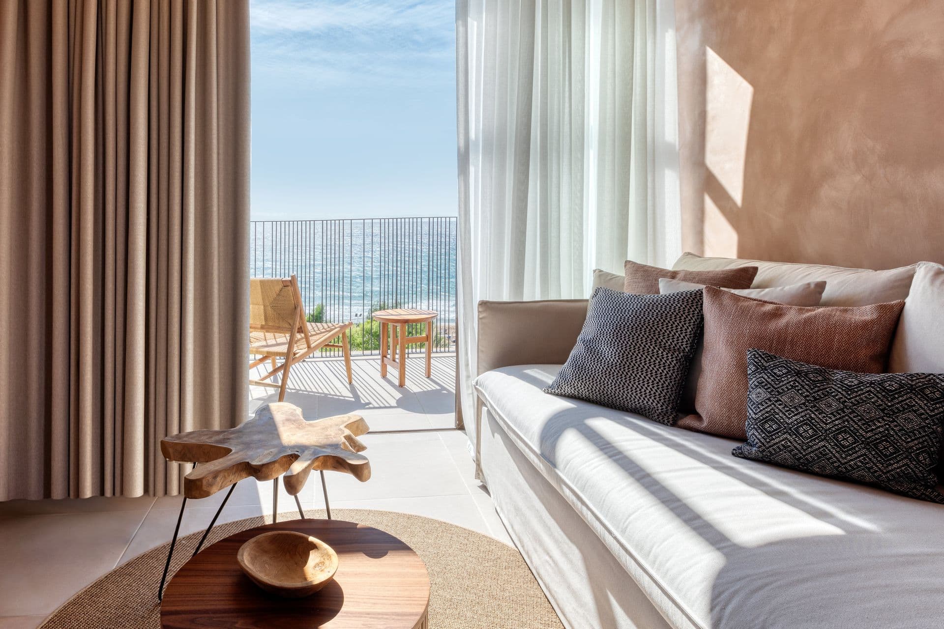 room-types-LOUCOITI-SOPS-0.jpg