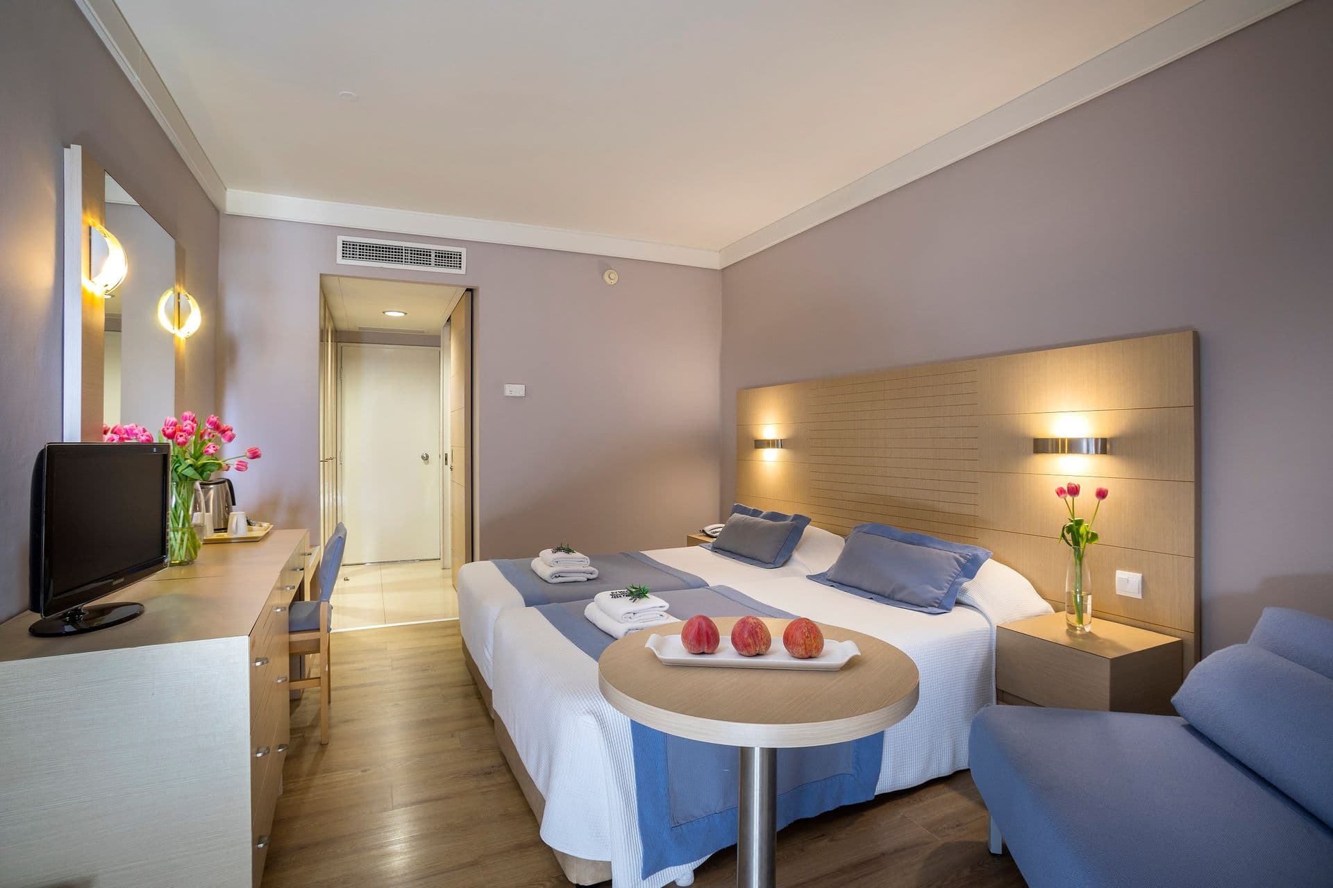 room-types-LOUISLEDRA-DBLILV-0.jpg