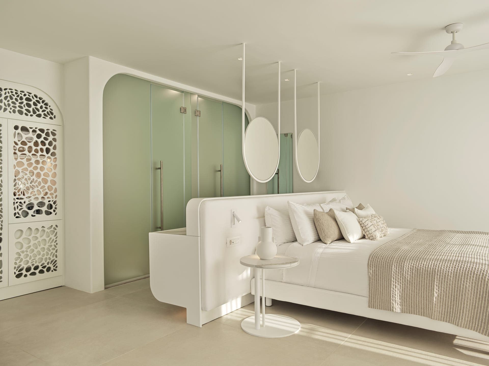 room-types-LOVIAMYK-HMSV-0.jpg