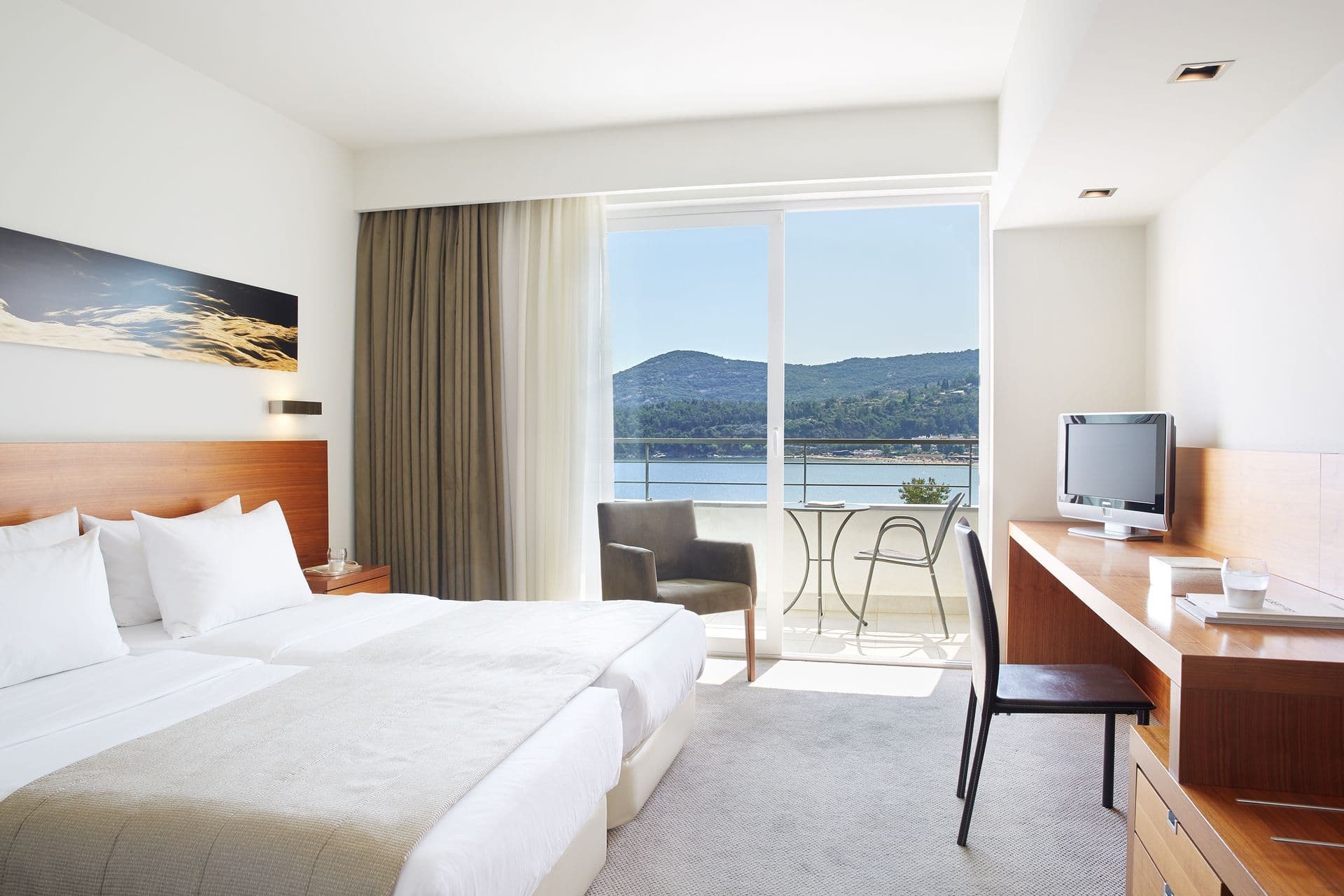 room-types-LUCYKAVALA-DBLSV-0.jpg