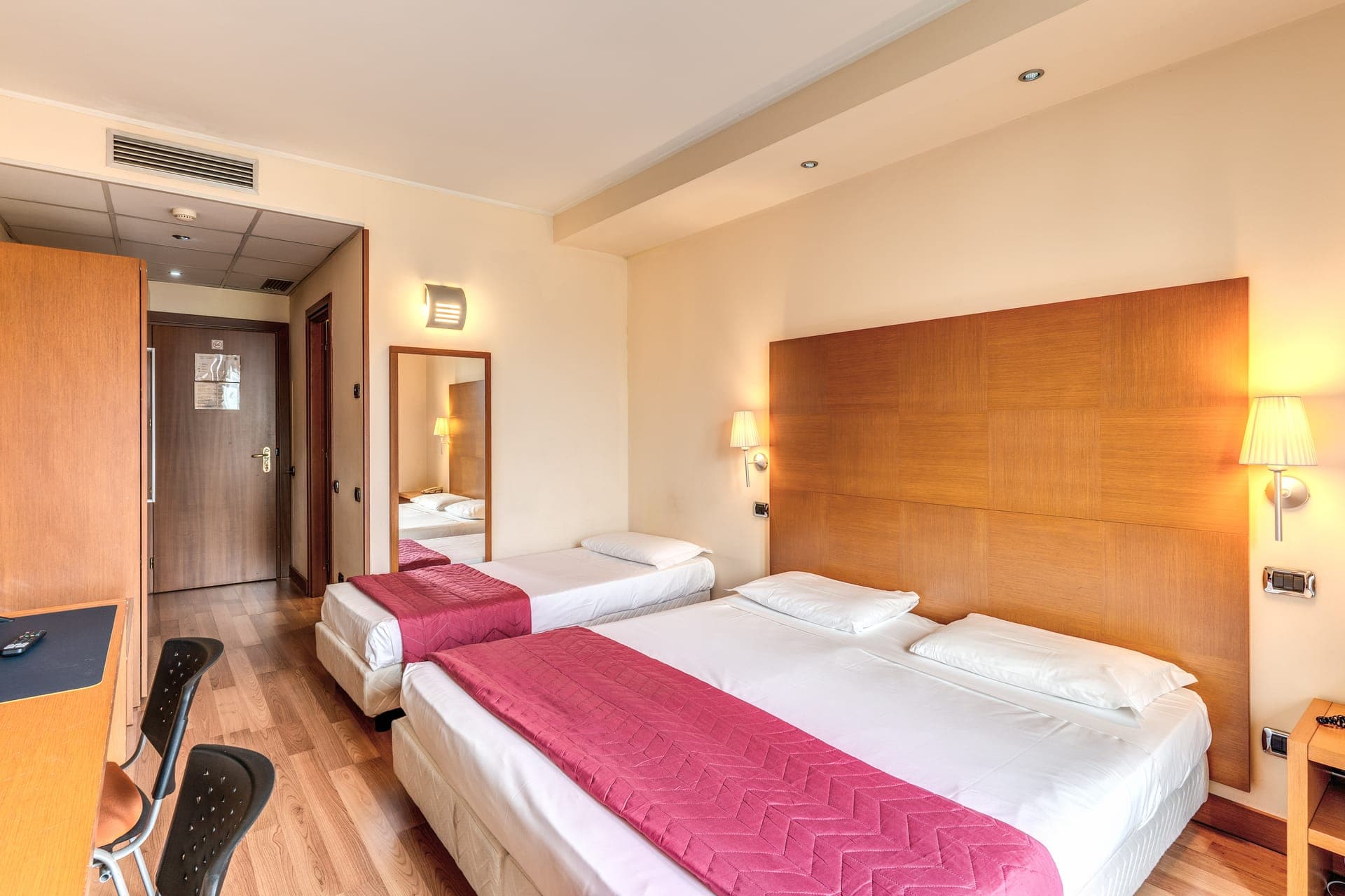 room-types-LUNA-TPL-0.jpg