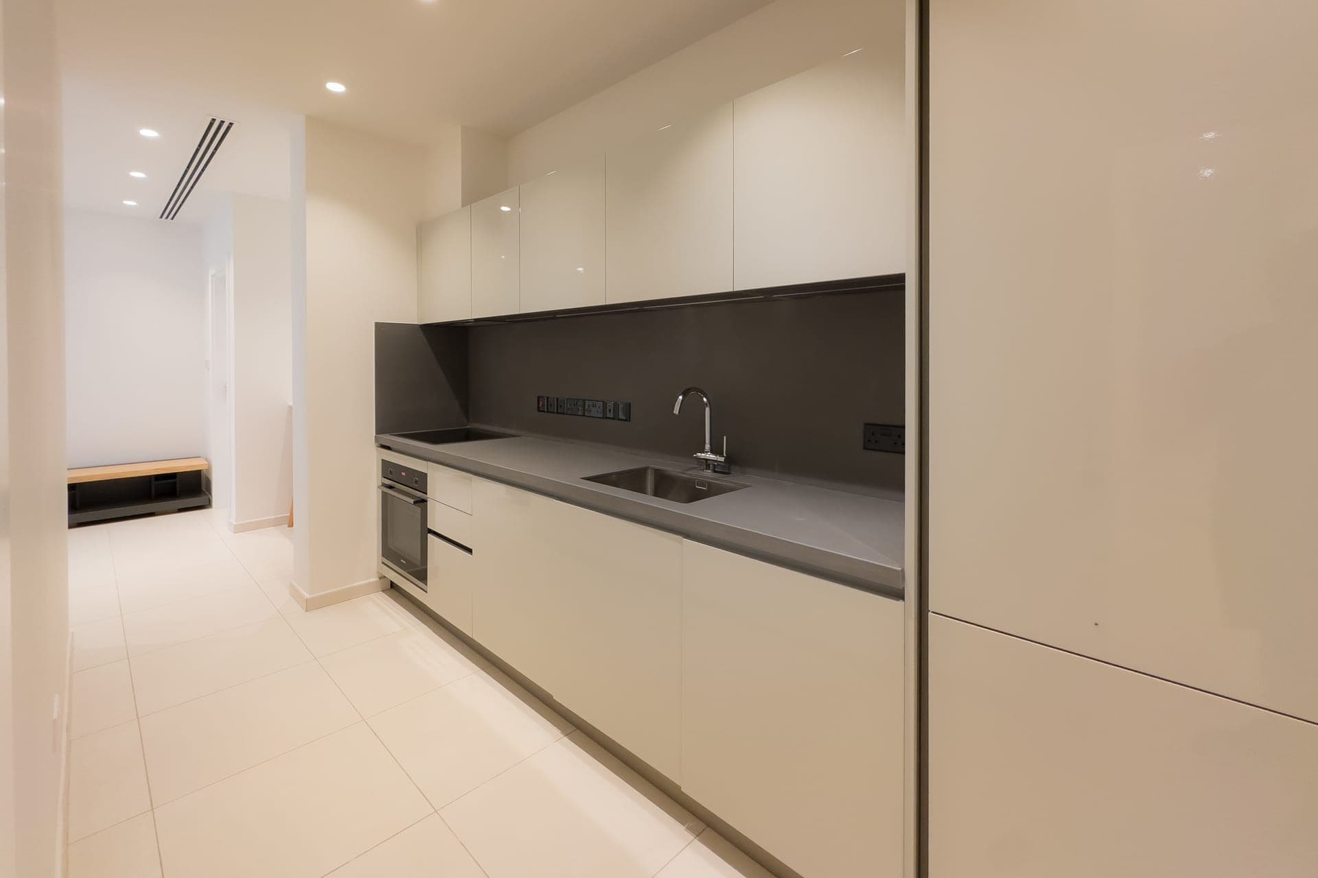 room-types-LUXELVILLA-CNV7-0.jpg