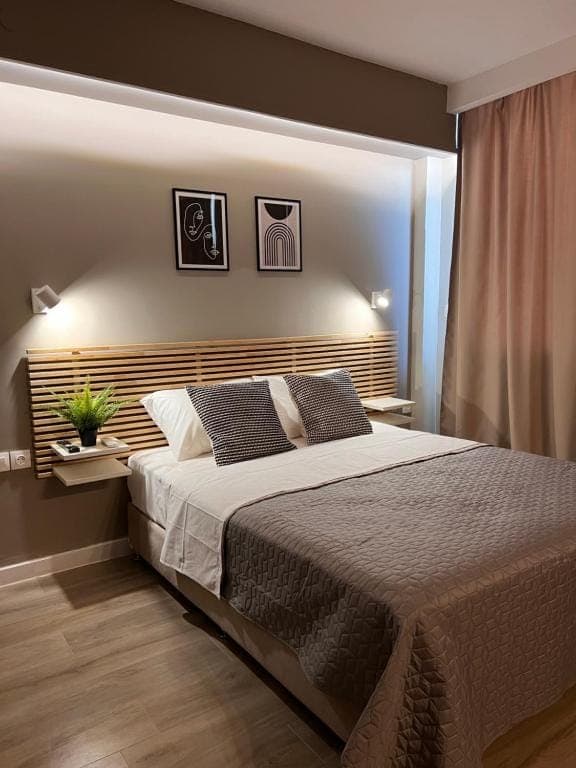 room-types-LUXORSUIT-B2P-0.jpg