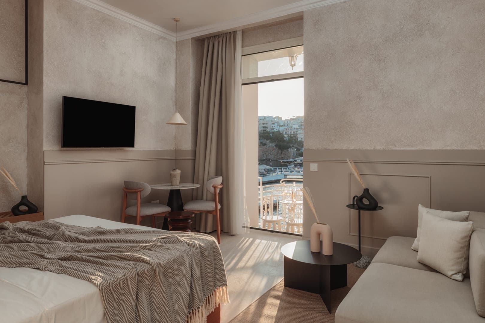 room-types-LUXSUILATO-3-0.jpg