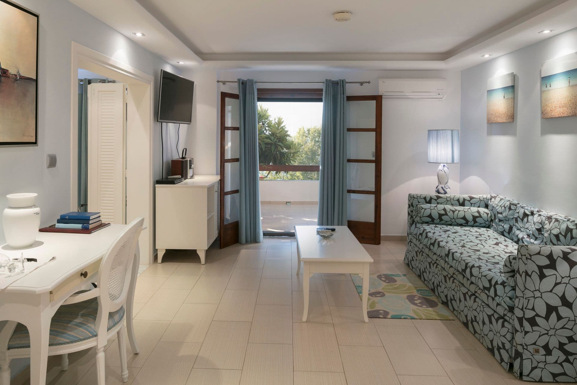 room-types-MAGICHTLS-EXESUI-0.jpg