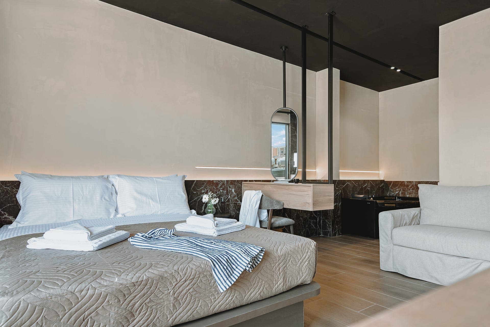 room-types-MAHAHER-JSU402-0.jpg