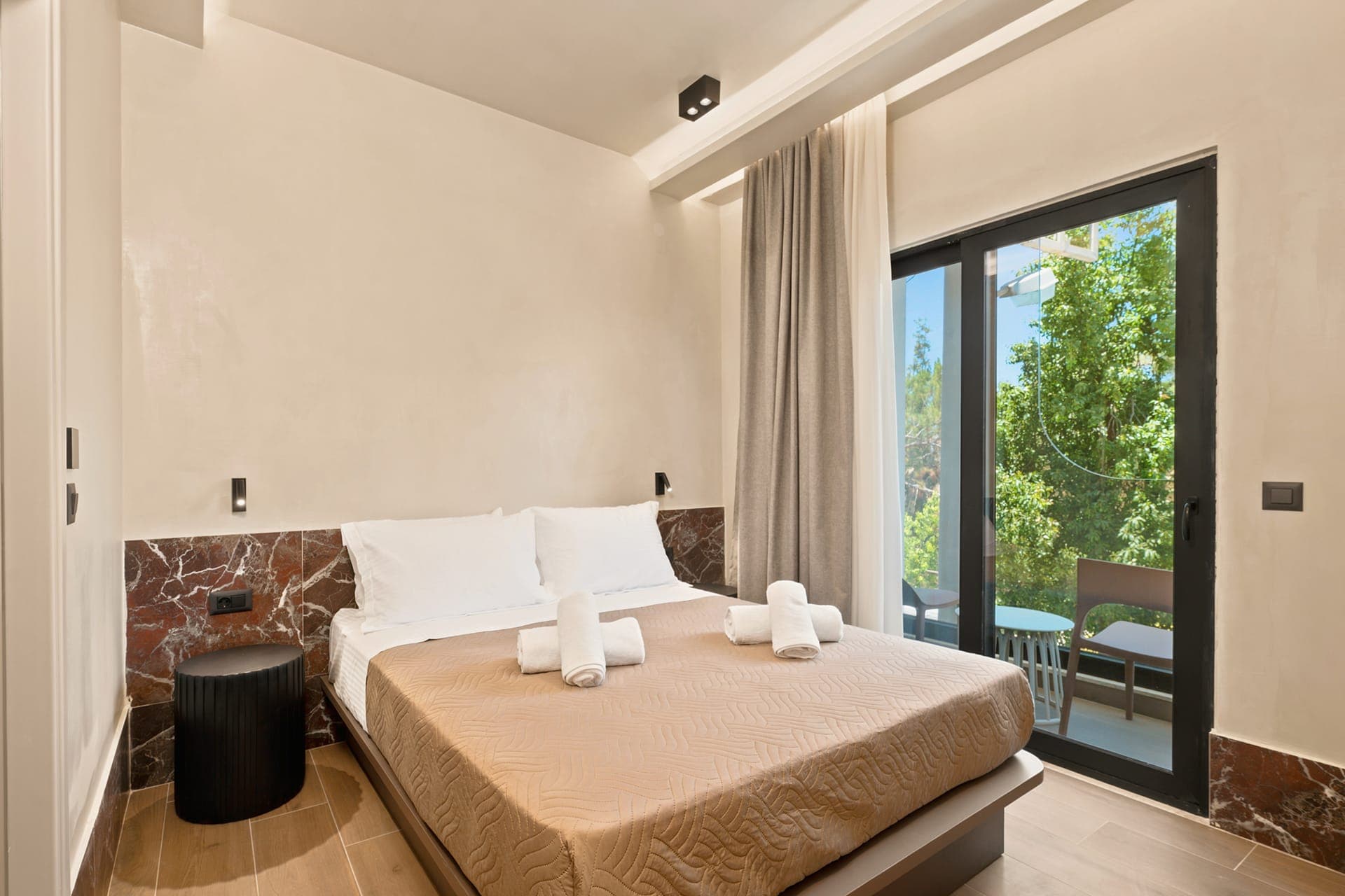 room-types-MAHAHER-TRPL-0.jpg