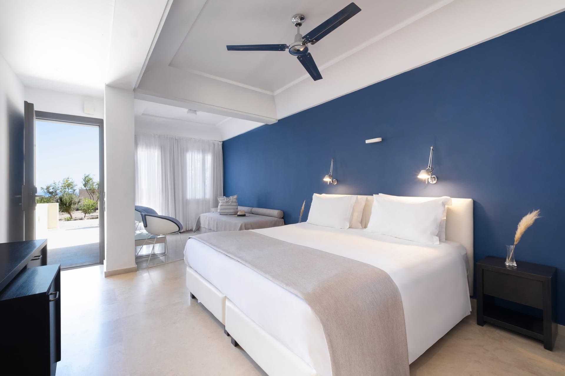 room-types-MAJESTIC-TRPL-0.jpg