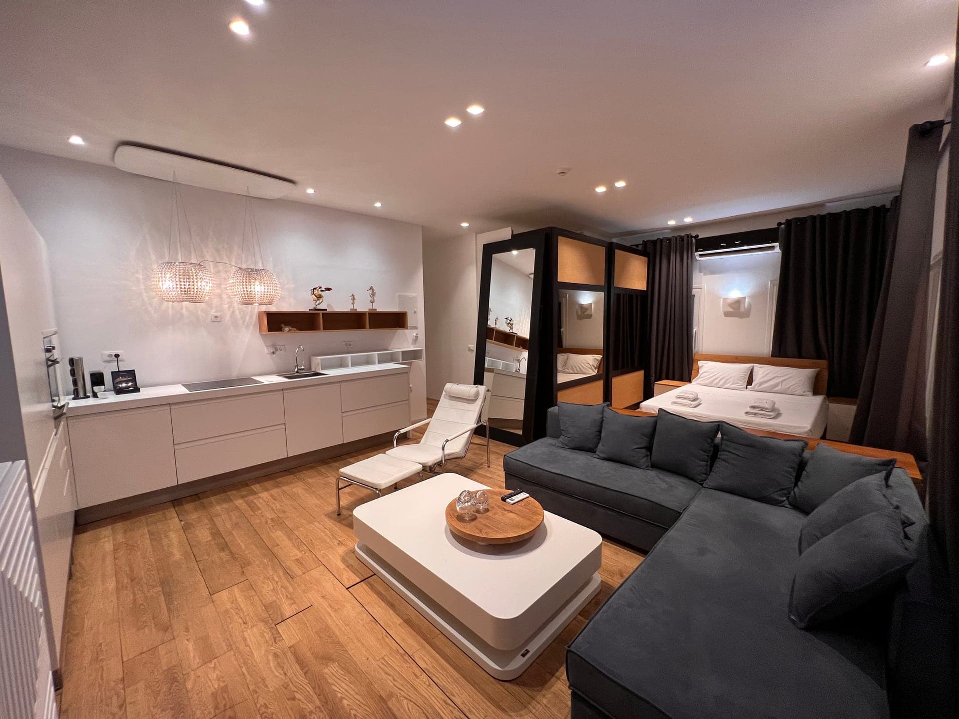 room-types-MAJESTICM-JNRSSV-0.jpg