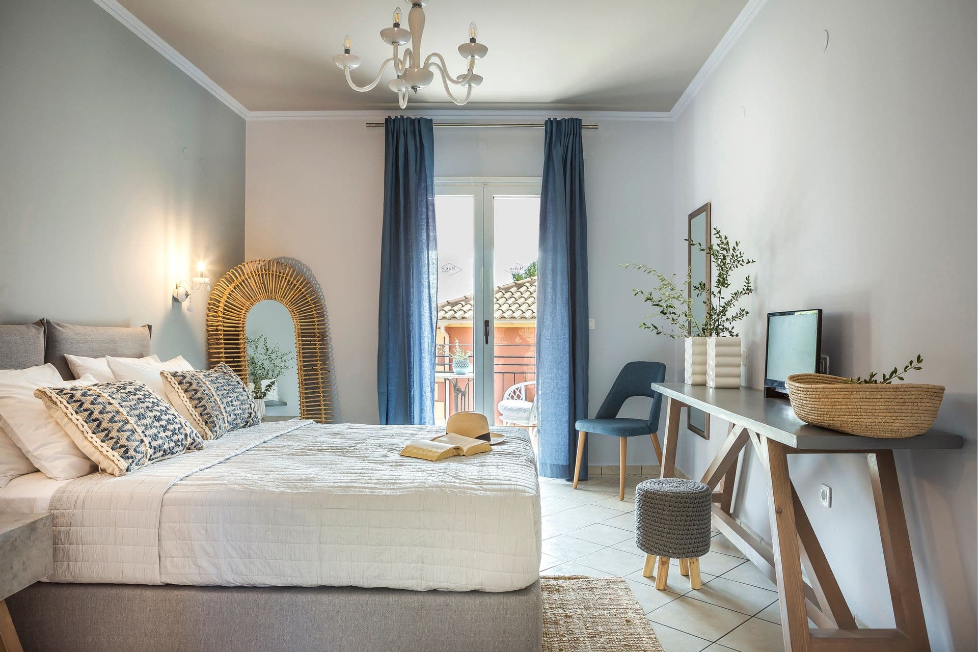 room-types-MAKISHOTEL-STADBL-0.jpg