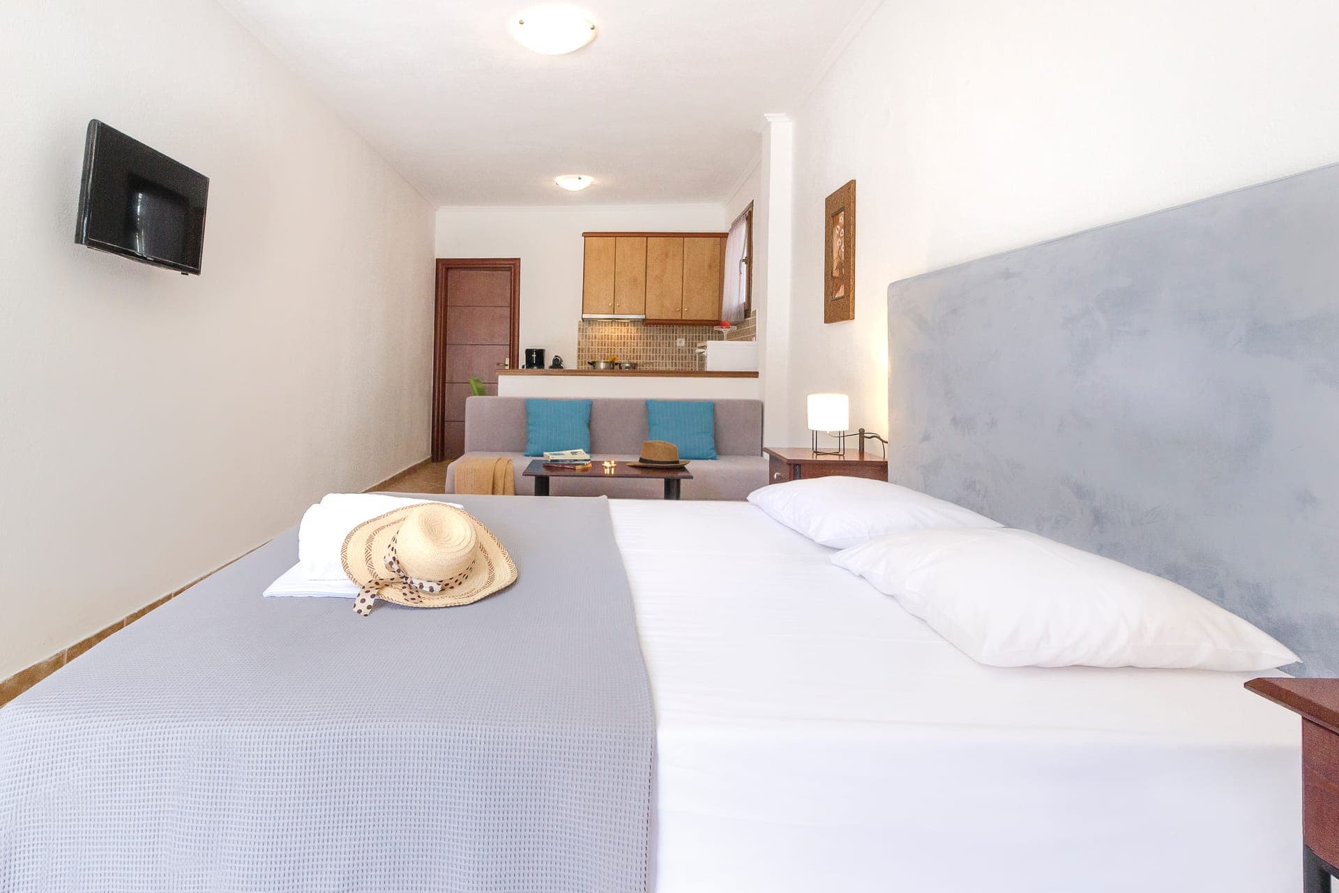 Maltinas House -Mola Kaliva - Family Studio