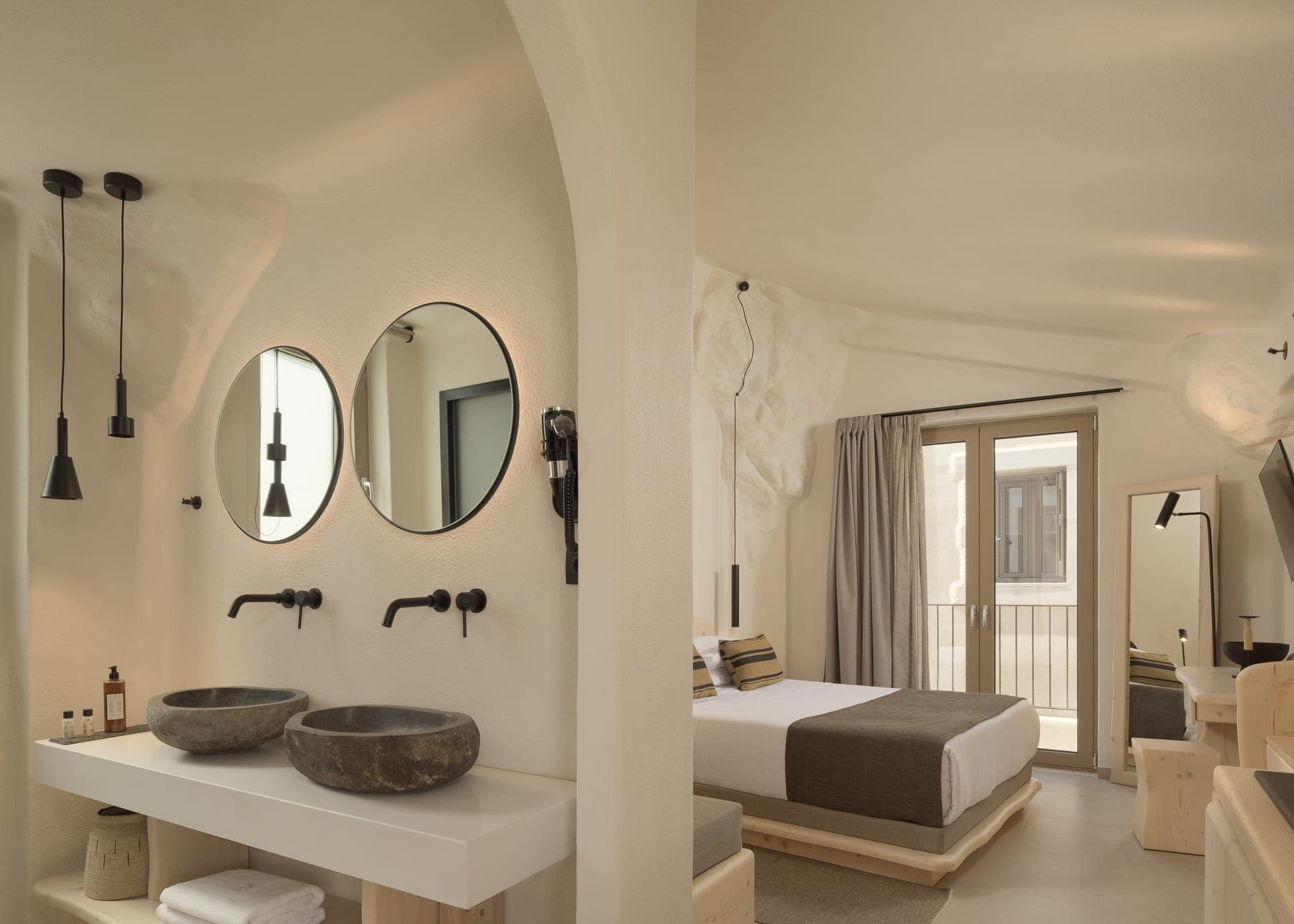 room-types-MANILI-ACACIA-0.jpg