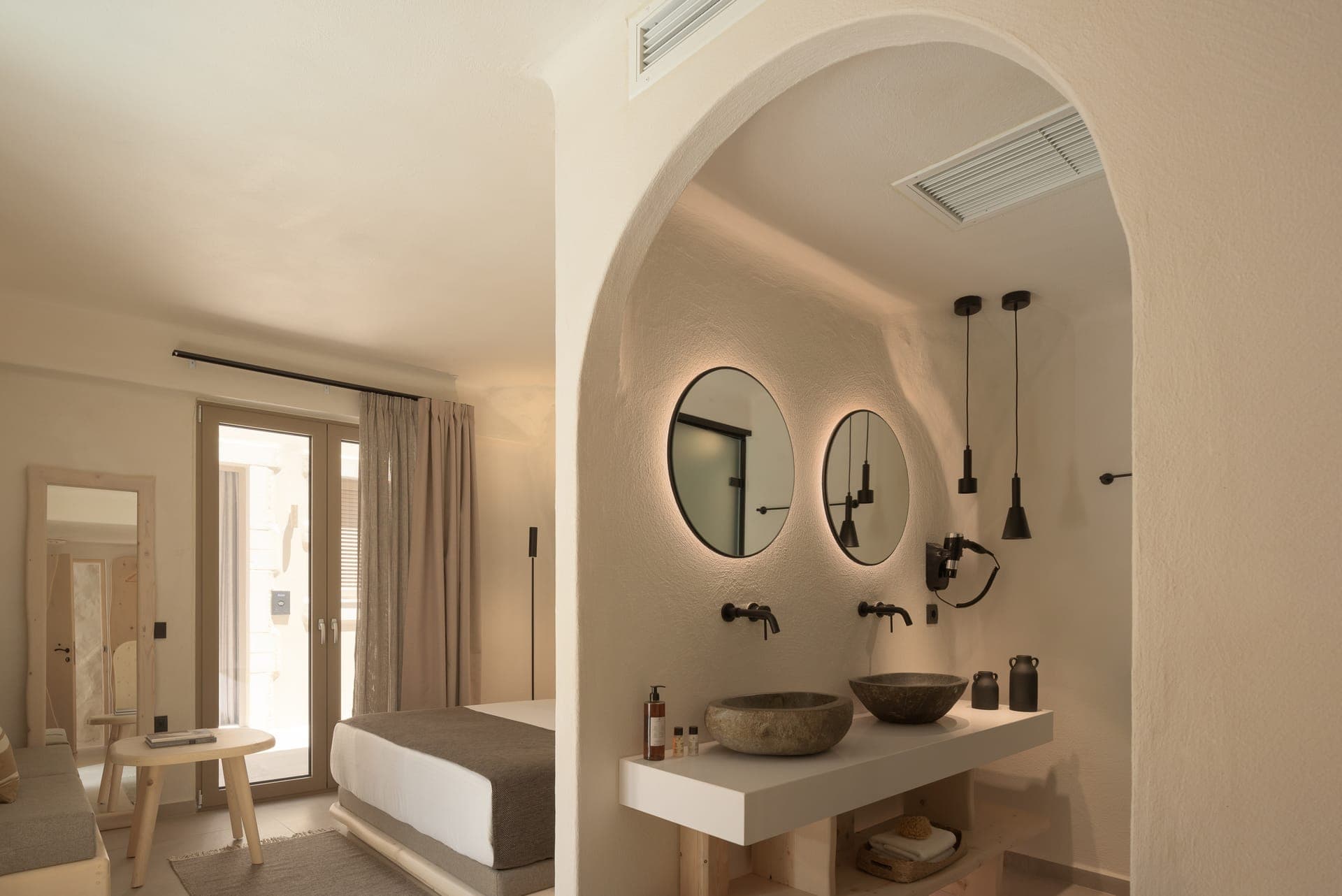 room-types-MANILI-ELIA-0.jpg