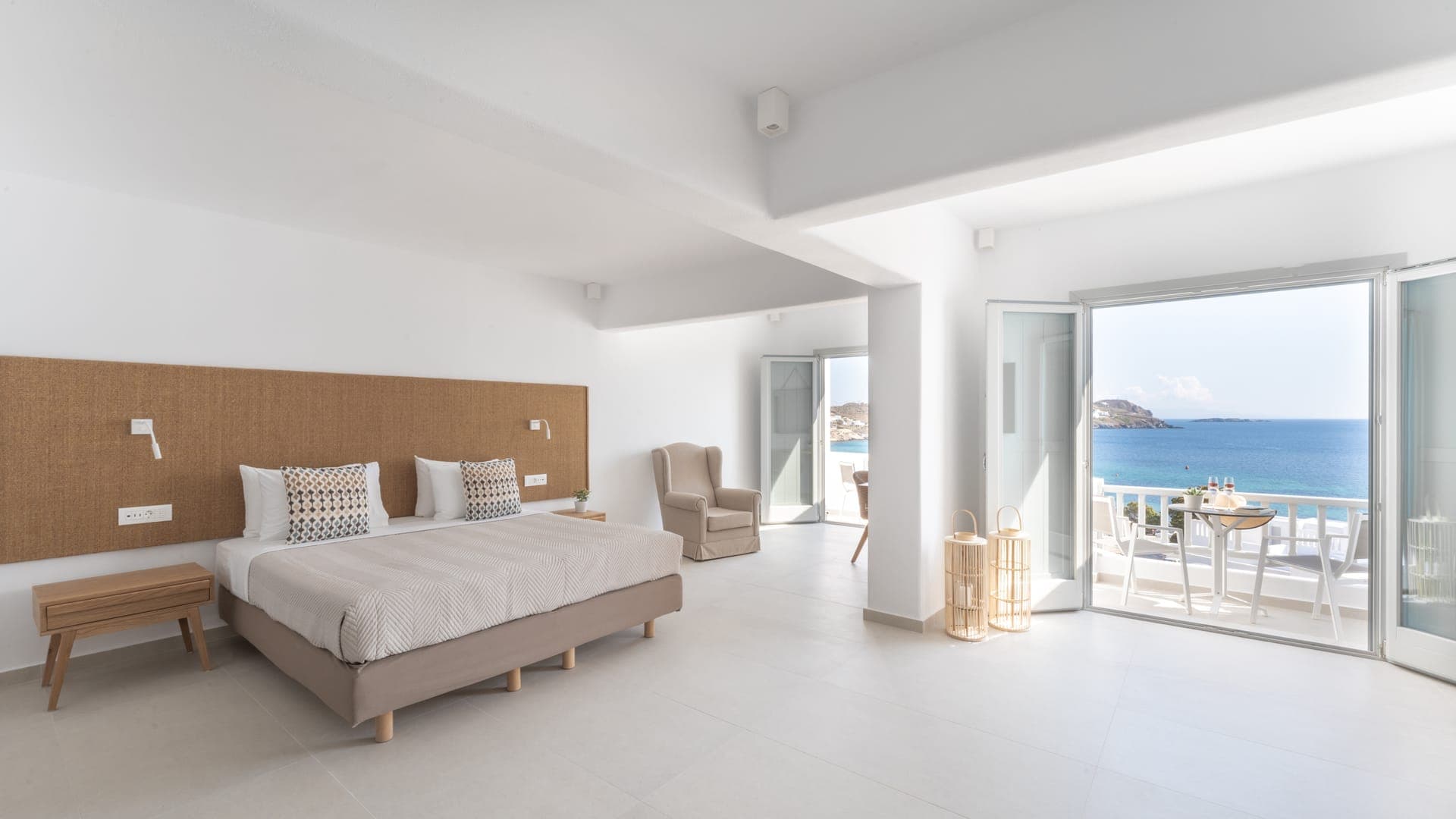 room-types-MANOULAS-CLSSSV-0.jpg