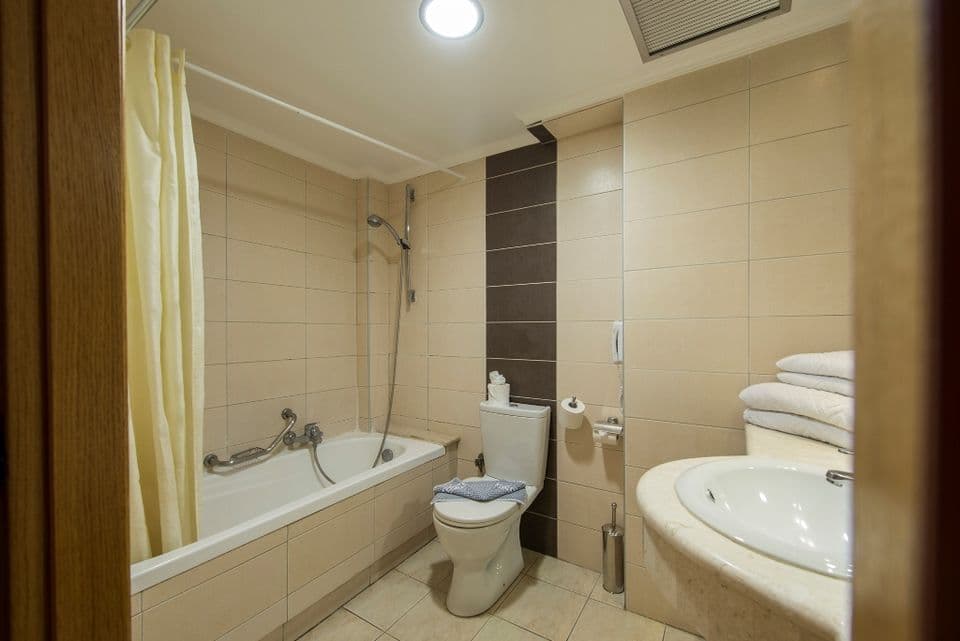 room-types-MANOUSOSHO-TWIN2-0.jpg