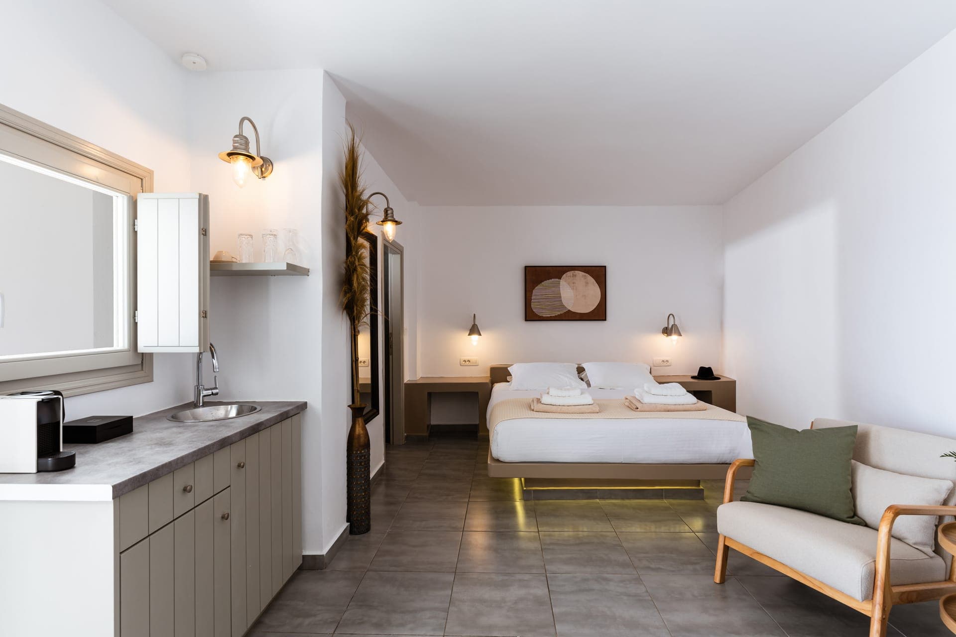 room-types-MARDANZACA-SUPDBL-0.jpg