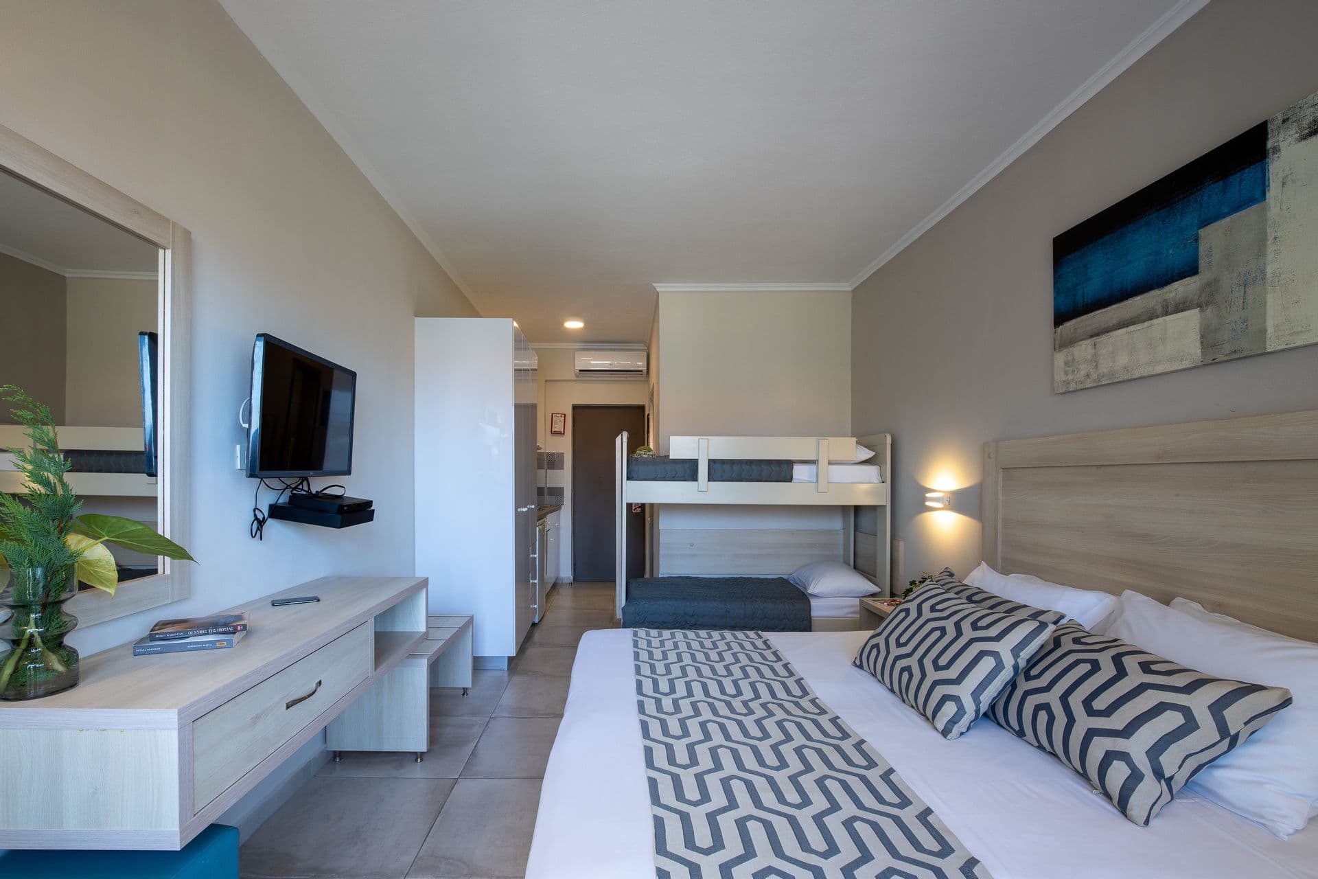 Superior Family Room with kitchenette & bunk beds