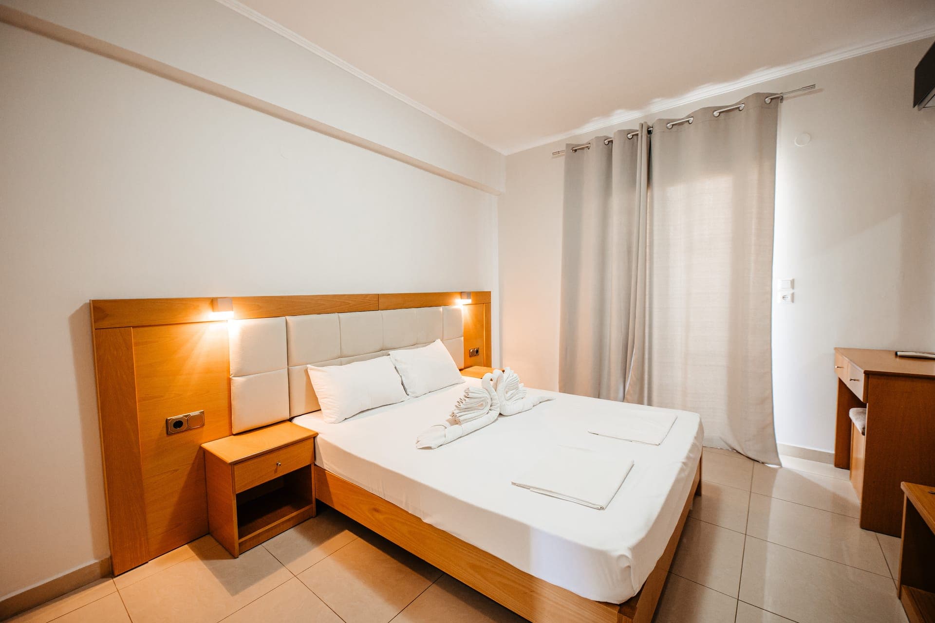 room-types-MARIALENAT-DBLS-0.jpg