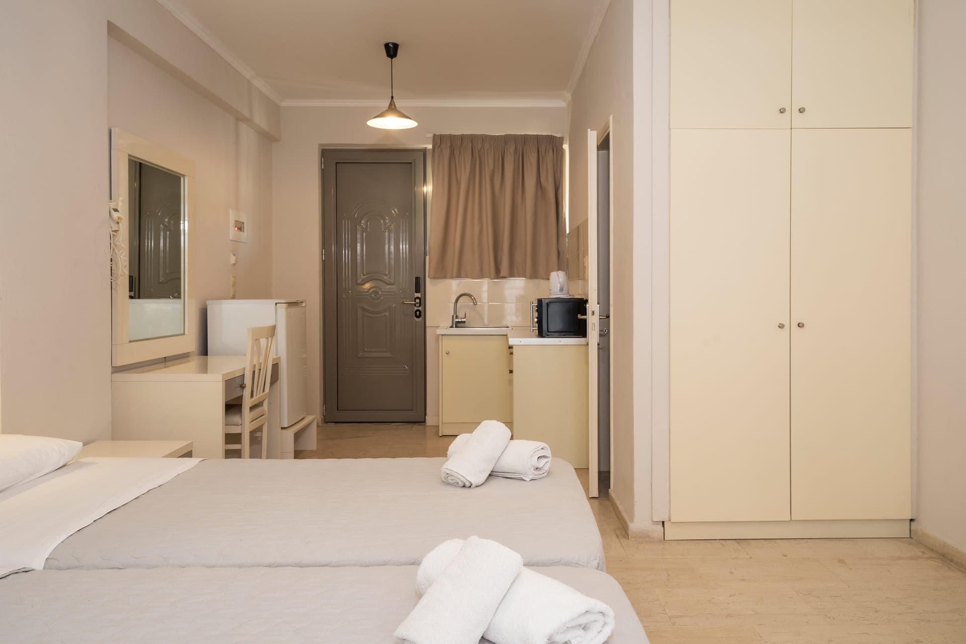 room-types-MARIASTUD-STGF-0.jpg