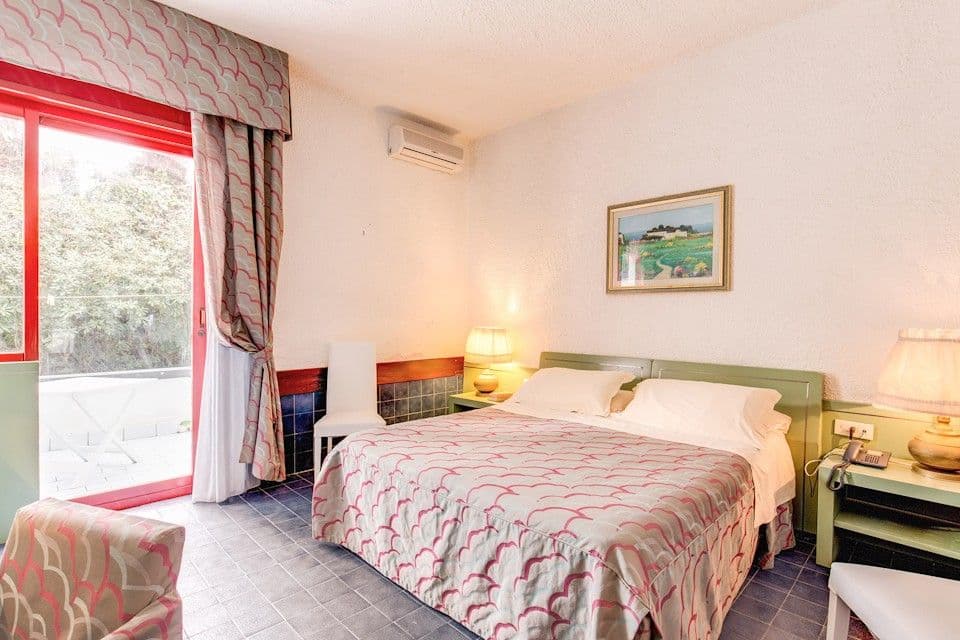 room-types-MARINACLUB-DBLTWN-0.jpg
