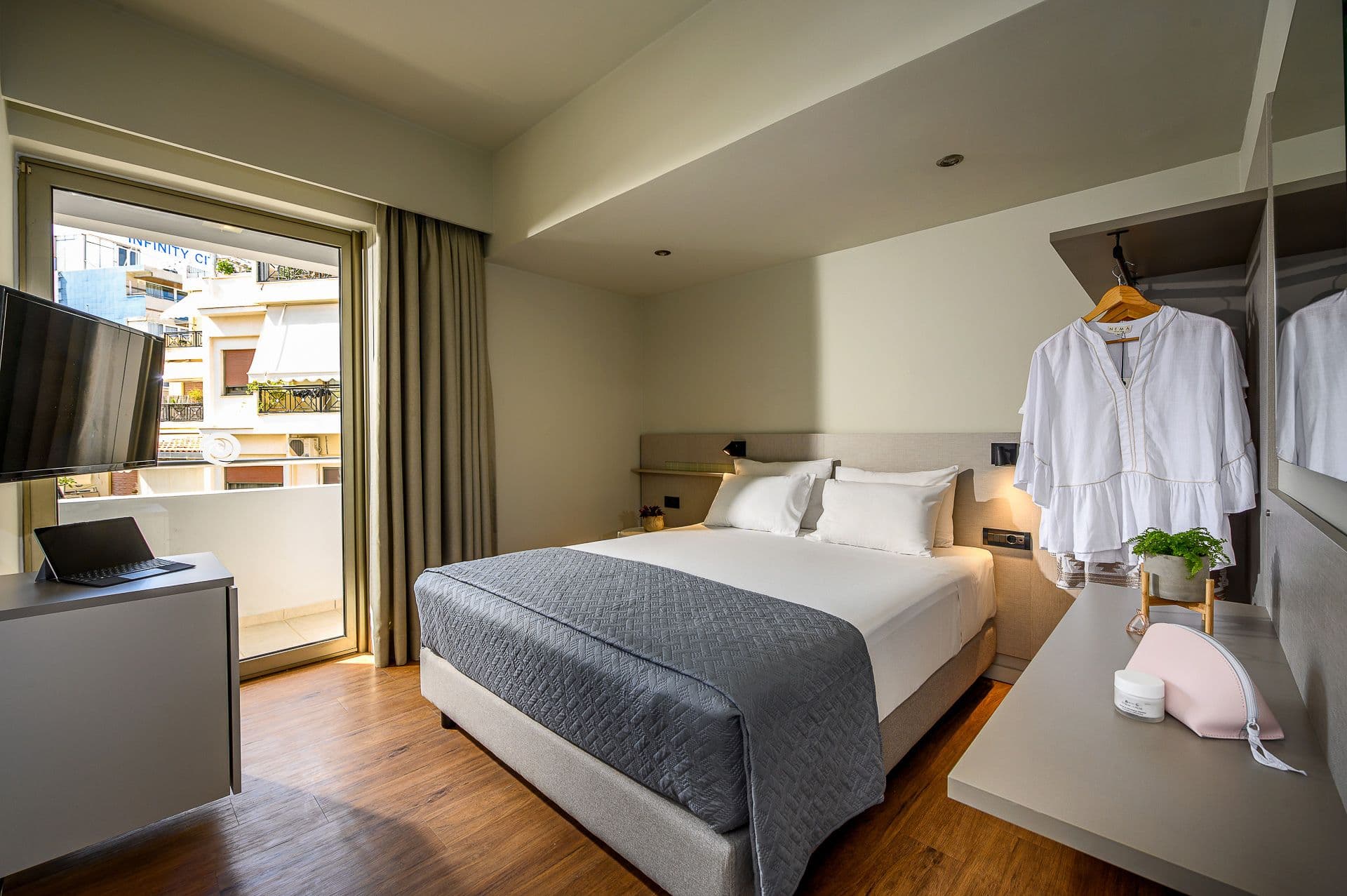 room-types-MARINE-SRO-0.jpg