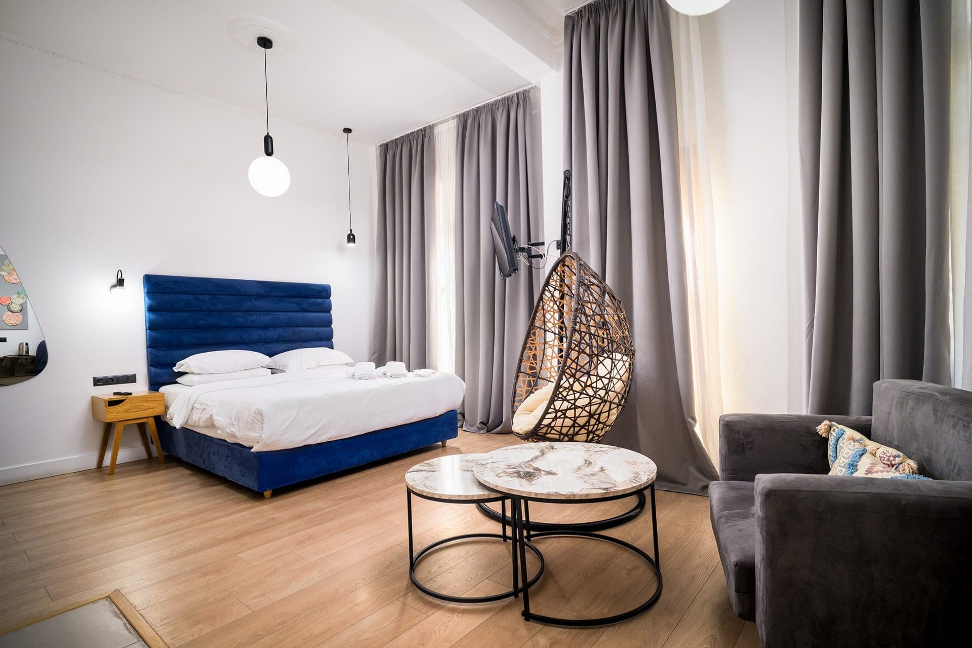 room-types-MAROON-05-0.jpg