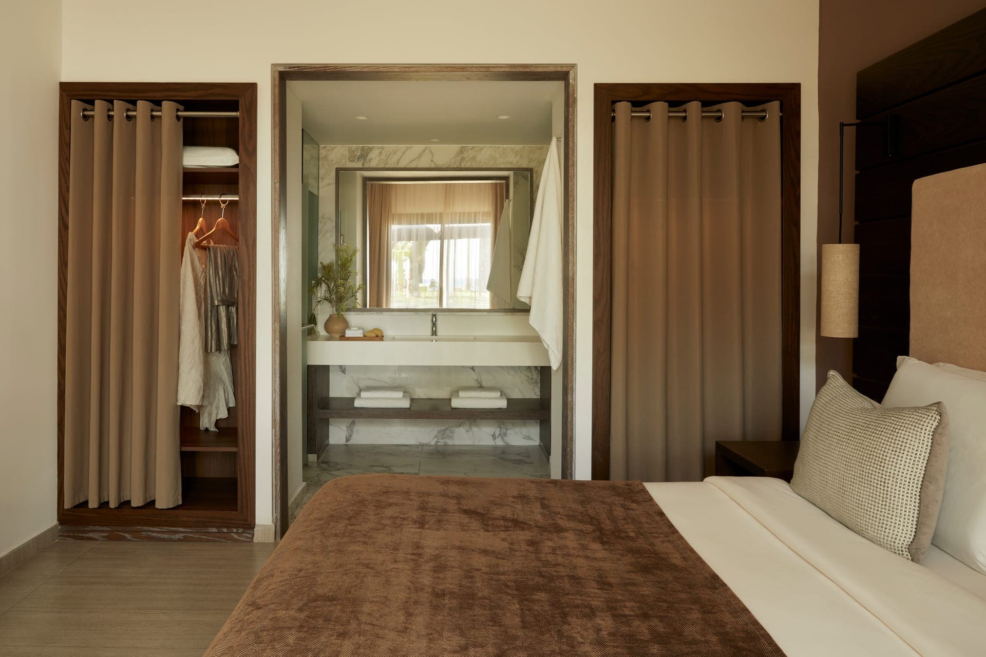 room-types-MARVILAYNA-VIP1BS-0.jpg