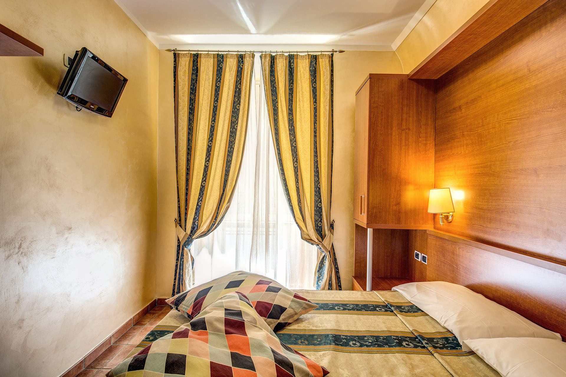 room-types-MARYELEN-DBLSUP-0.jpg