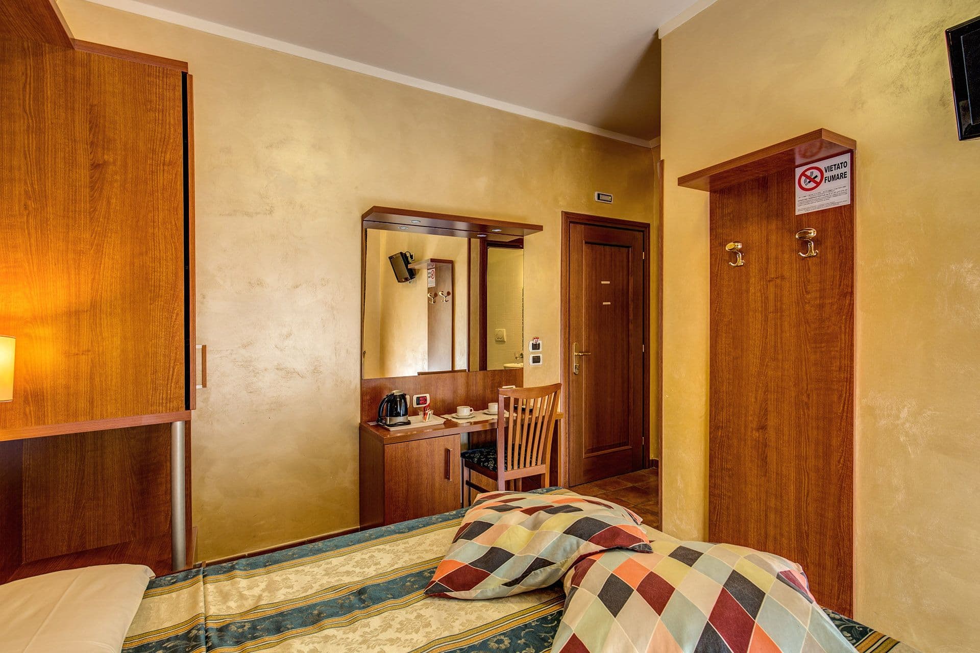 room-types-MARYELEN-TWN-0.jpg