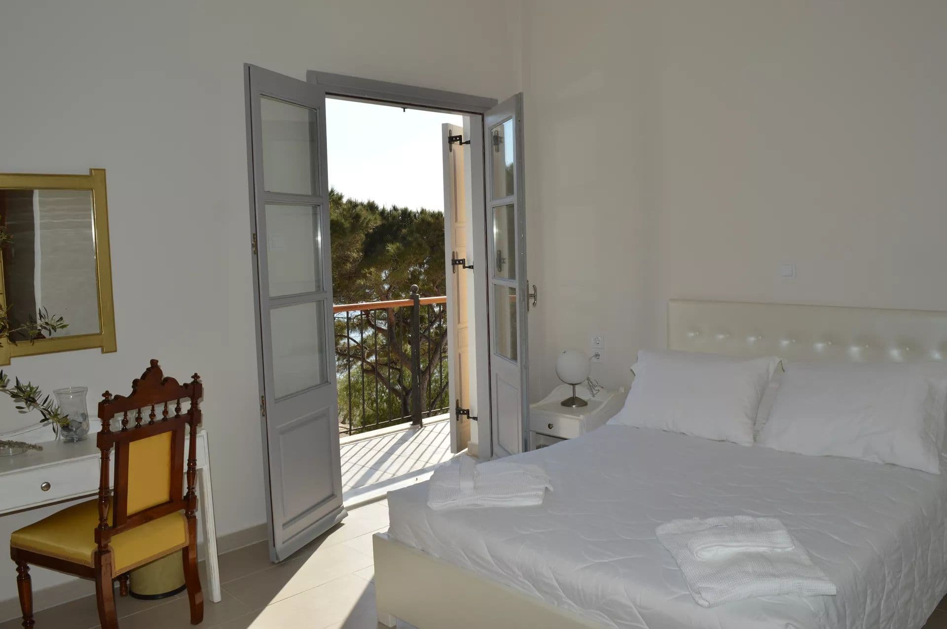 room-types-MASOURI-SDR-0.jpg