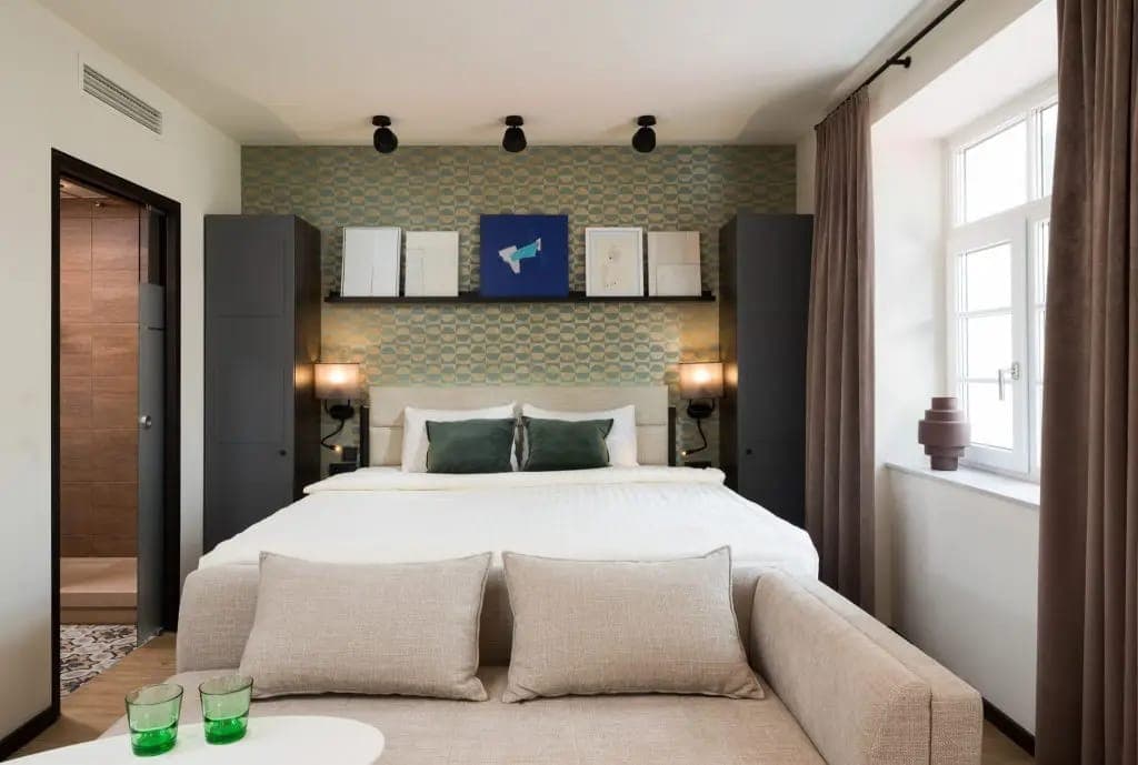 room-types-MASTERMIRA-2BFAMA-0.jpg