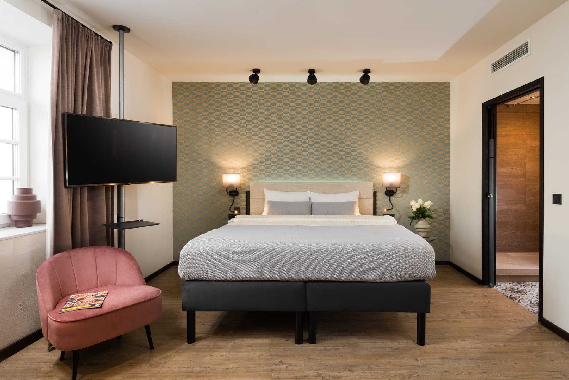 room-types-MASTERMIRA-STDAPS-0.jpg