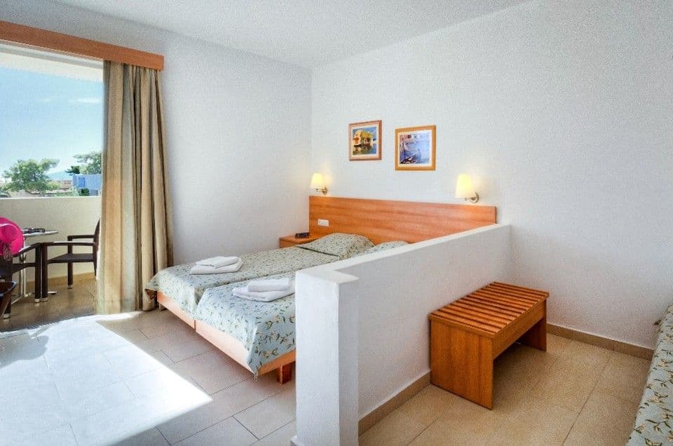 room-types-MATINAPEFK-STUD3-0.jpg