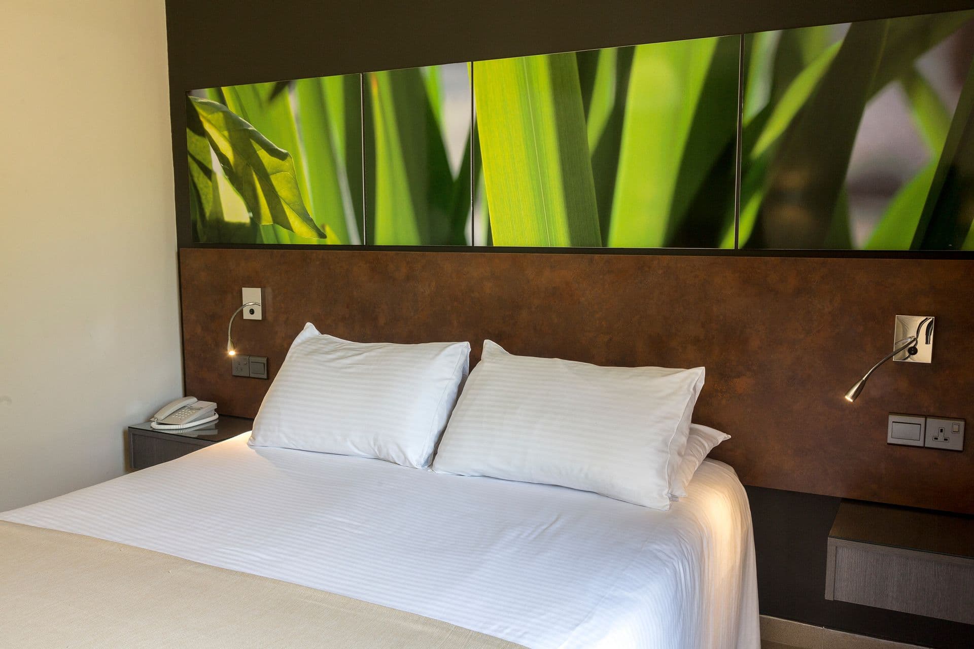 room-types-MAYFAIR-2BEDFA-0.jpg