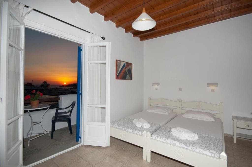 room-types-MEGASROOMS-TWSEA-0.jpg