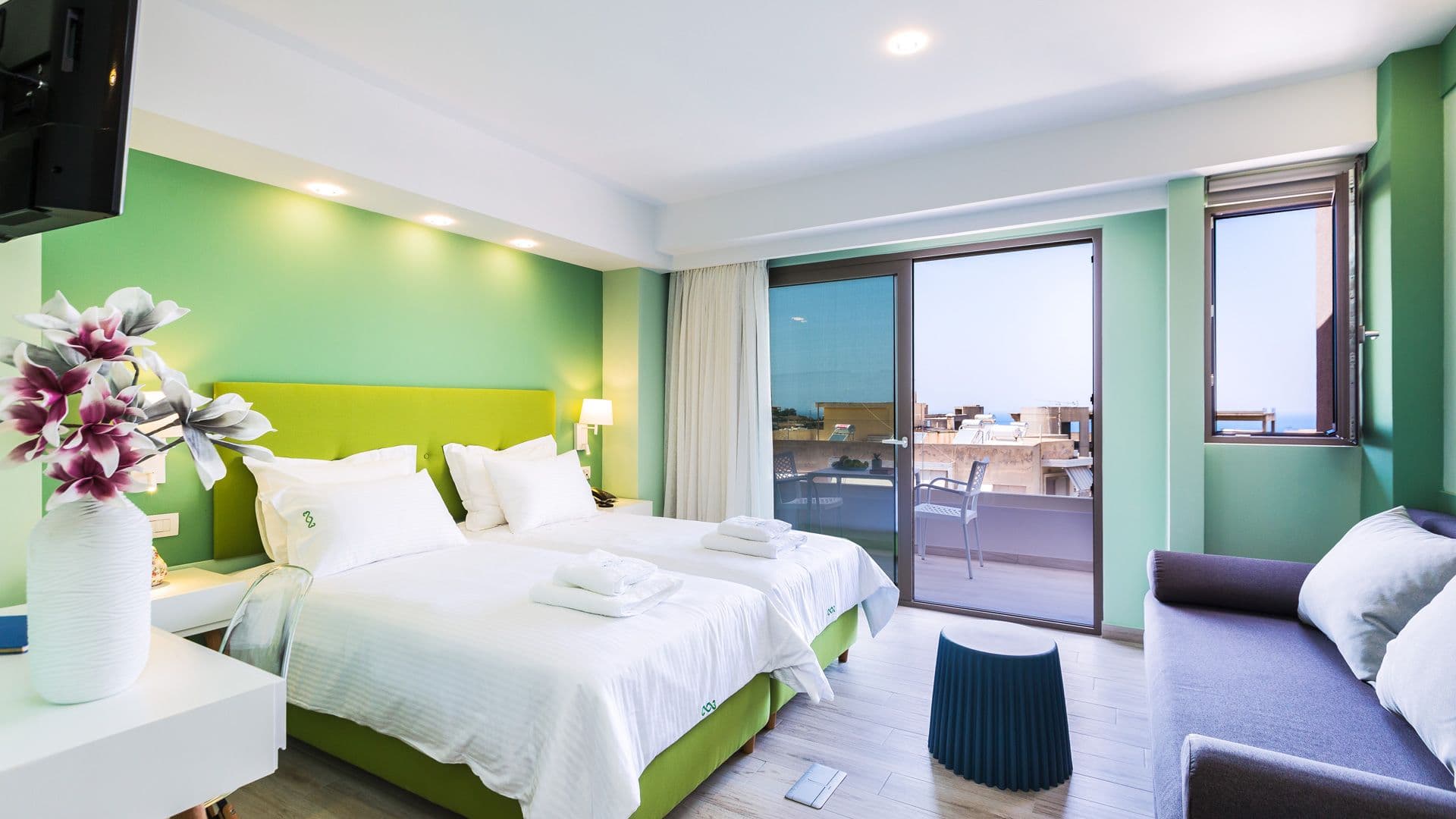 room-types-MENTACITY-DBLSTD-0.jpg