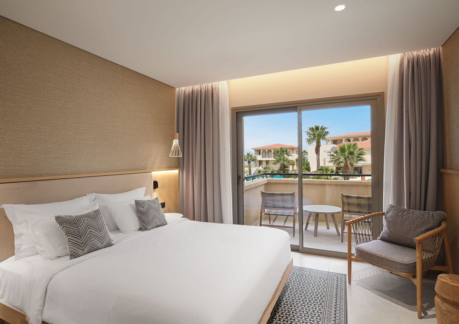 room-types-MERAVIA-S1BGV-0.jpg