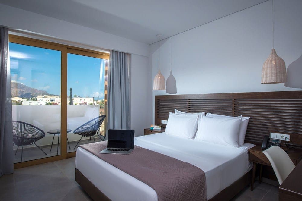 room-types-MEROPIHTL-DBL-0.jpg