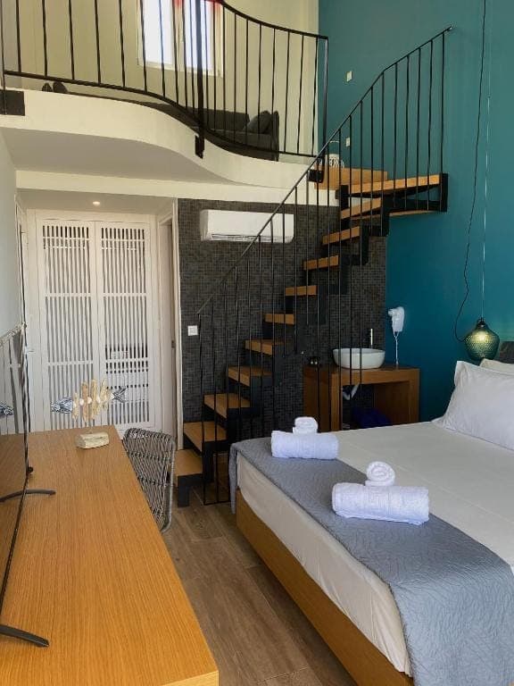 room-types-MEROPIHTL-SSSL-0.jpg