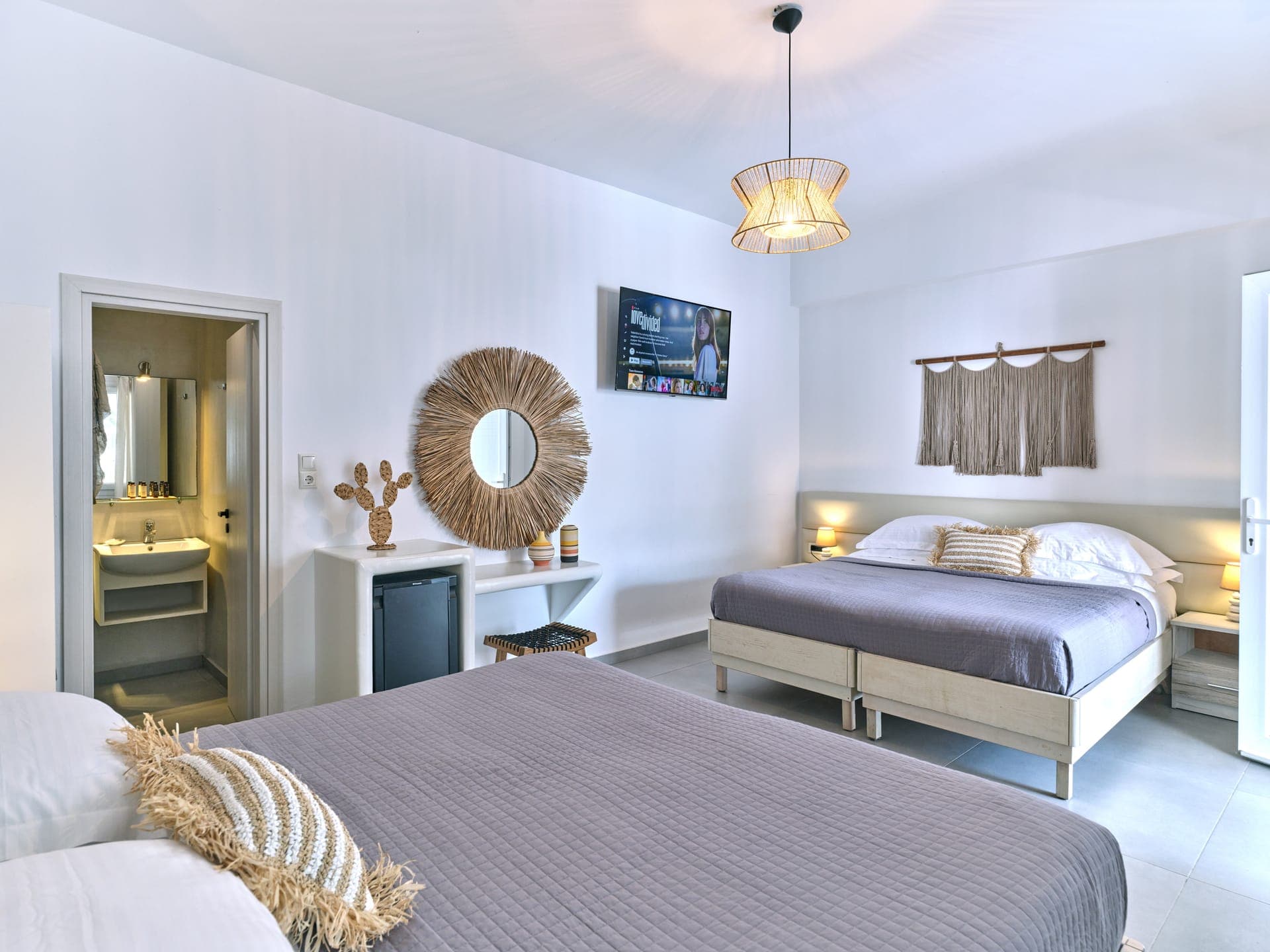 room-types-MERSINA-FAMR-0.jpg