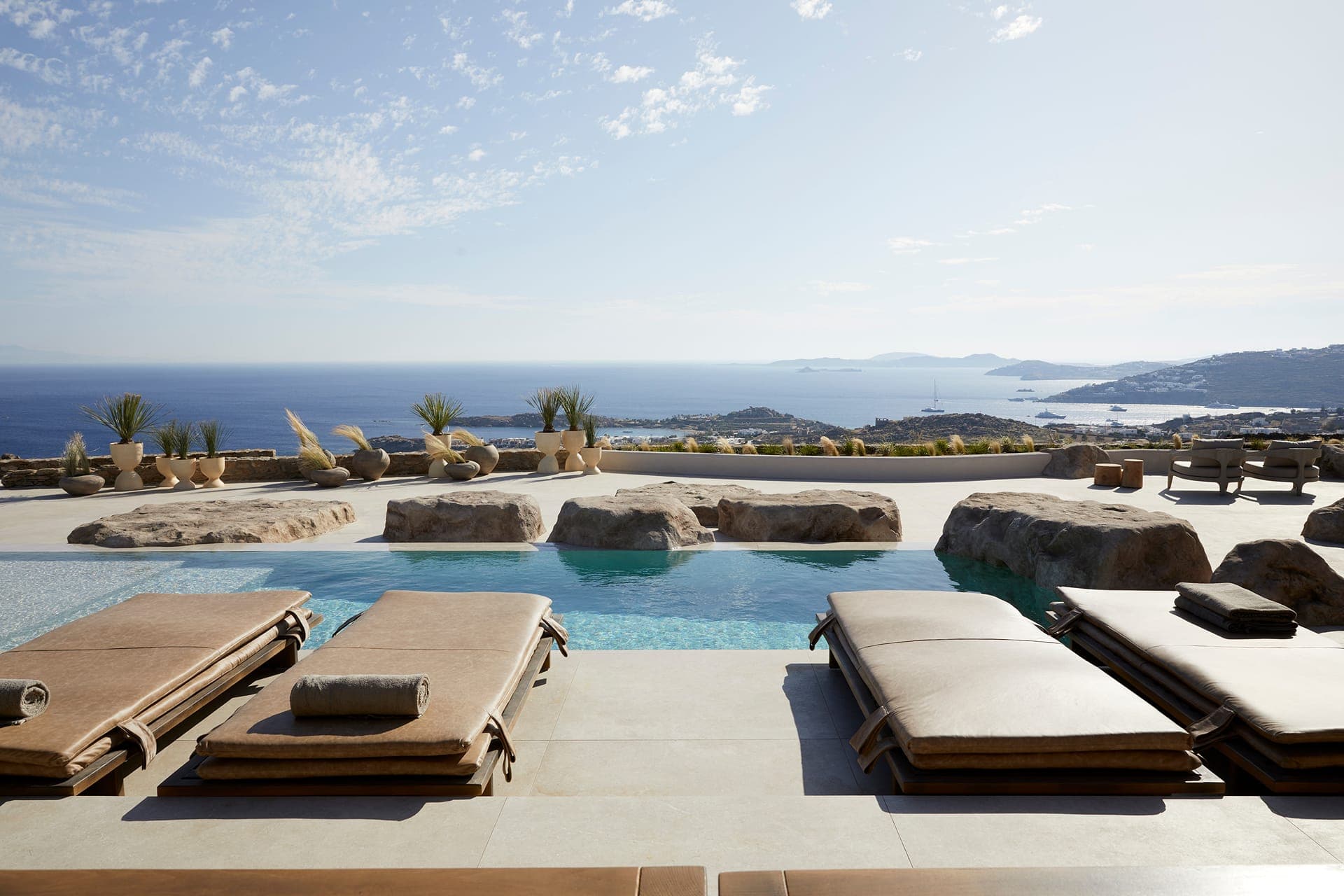room-types-MGVILLAS-KHARIS-0.jpg
