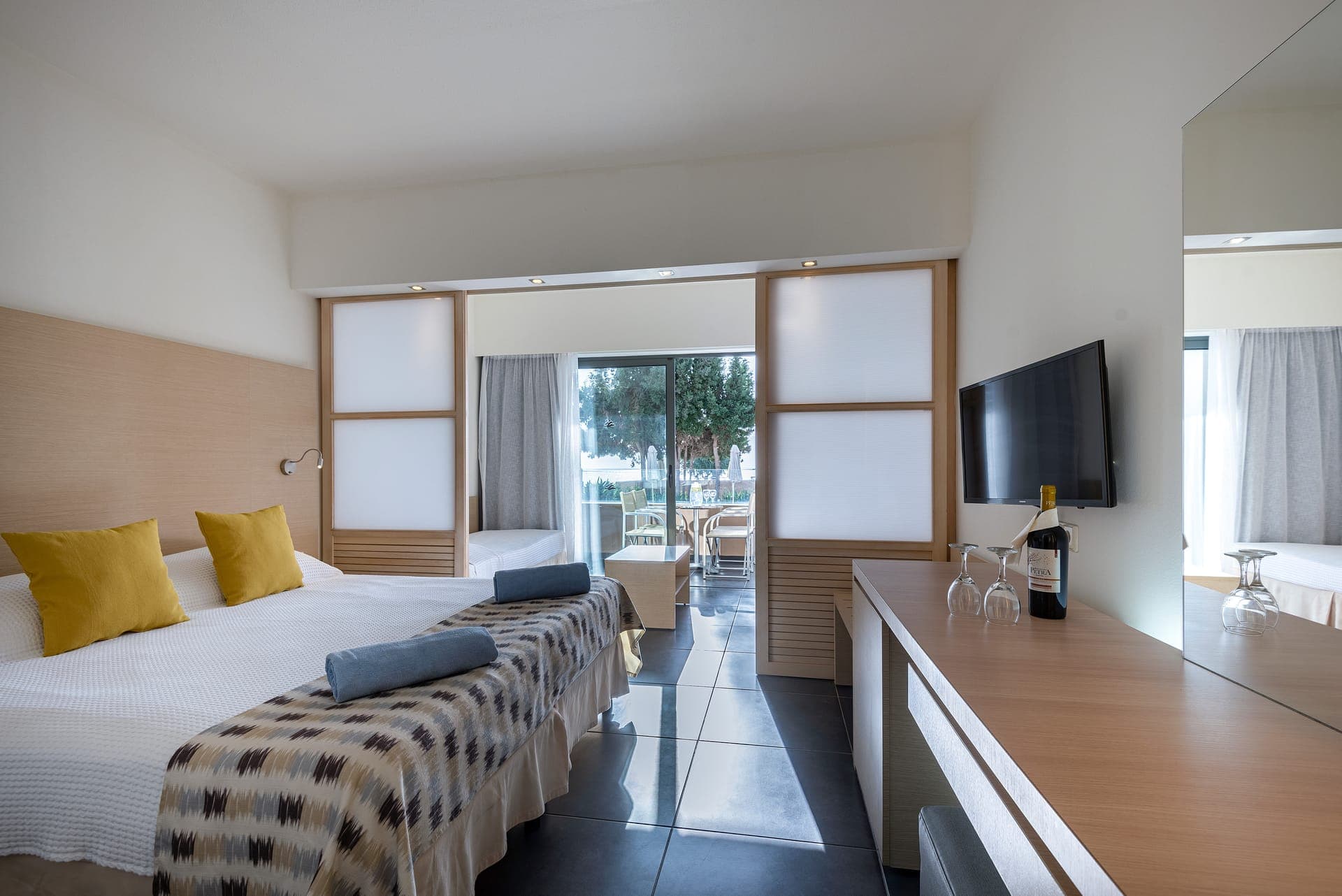room-types-MIKRIPOLIK-FRSDSV-0.jpg