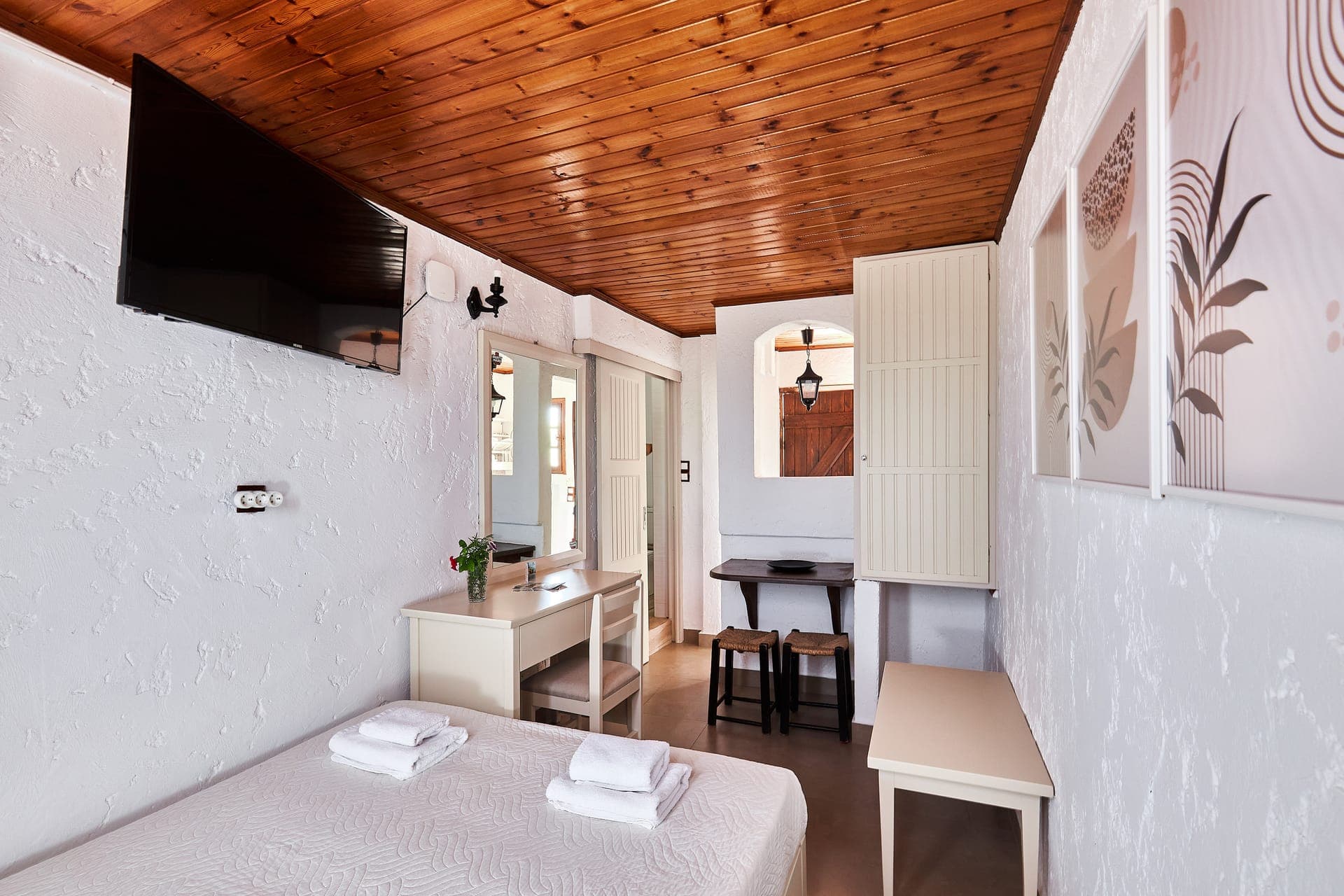 room-types-MILAMALIA-STDBL-0.jpg