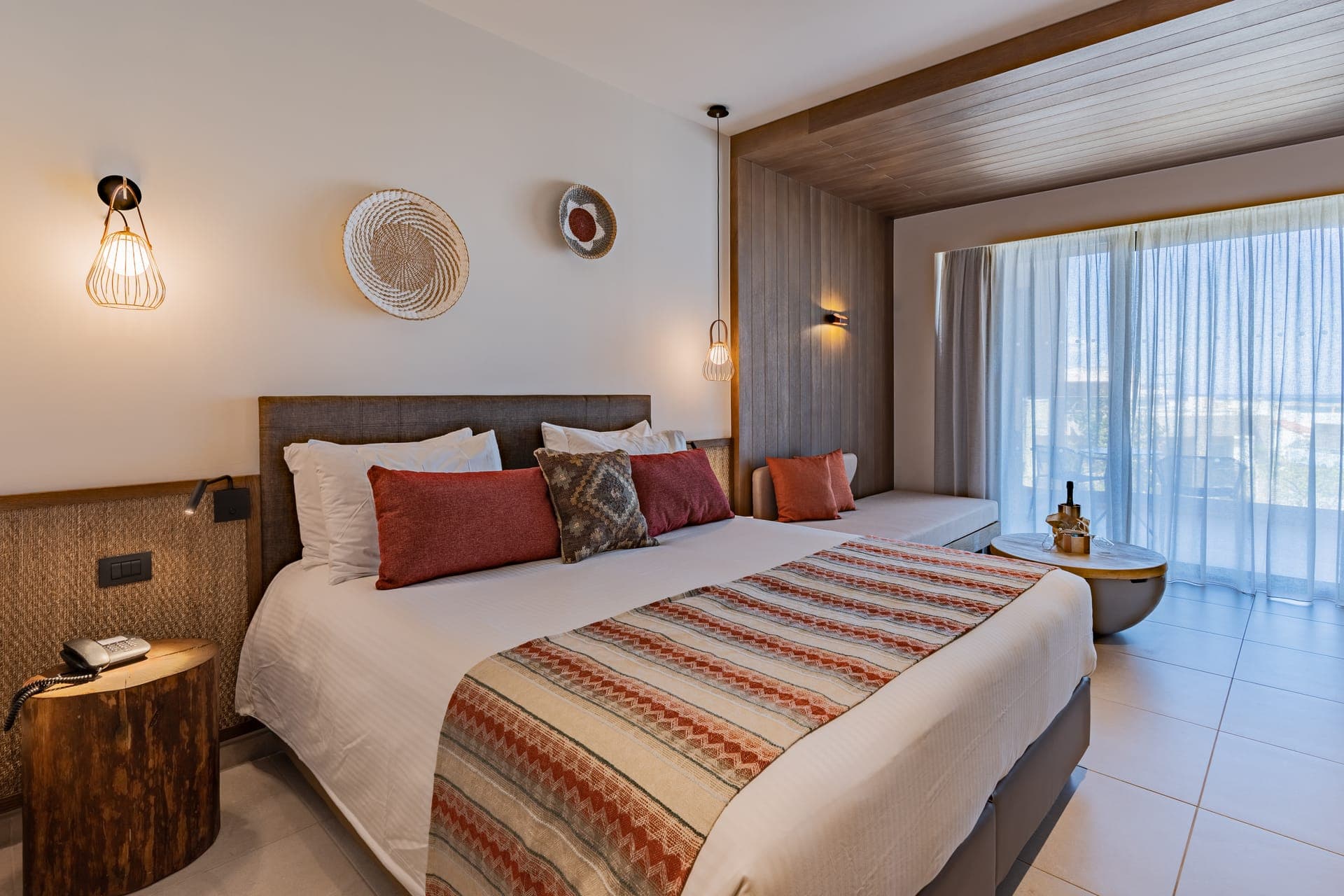 room-types-MINOSAMBAS-JSUI-0.jpg